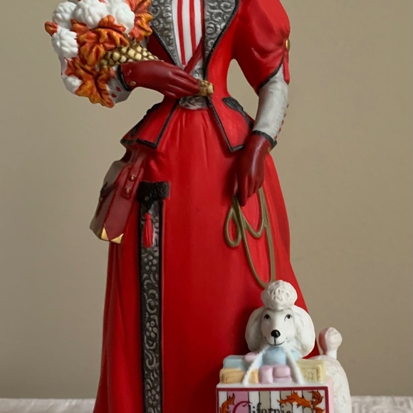 1997 Mrs. Albee Avon Award - Picture 2 of 3